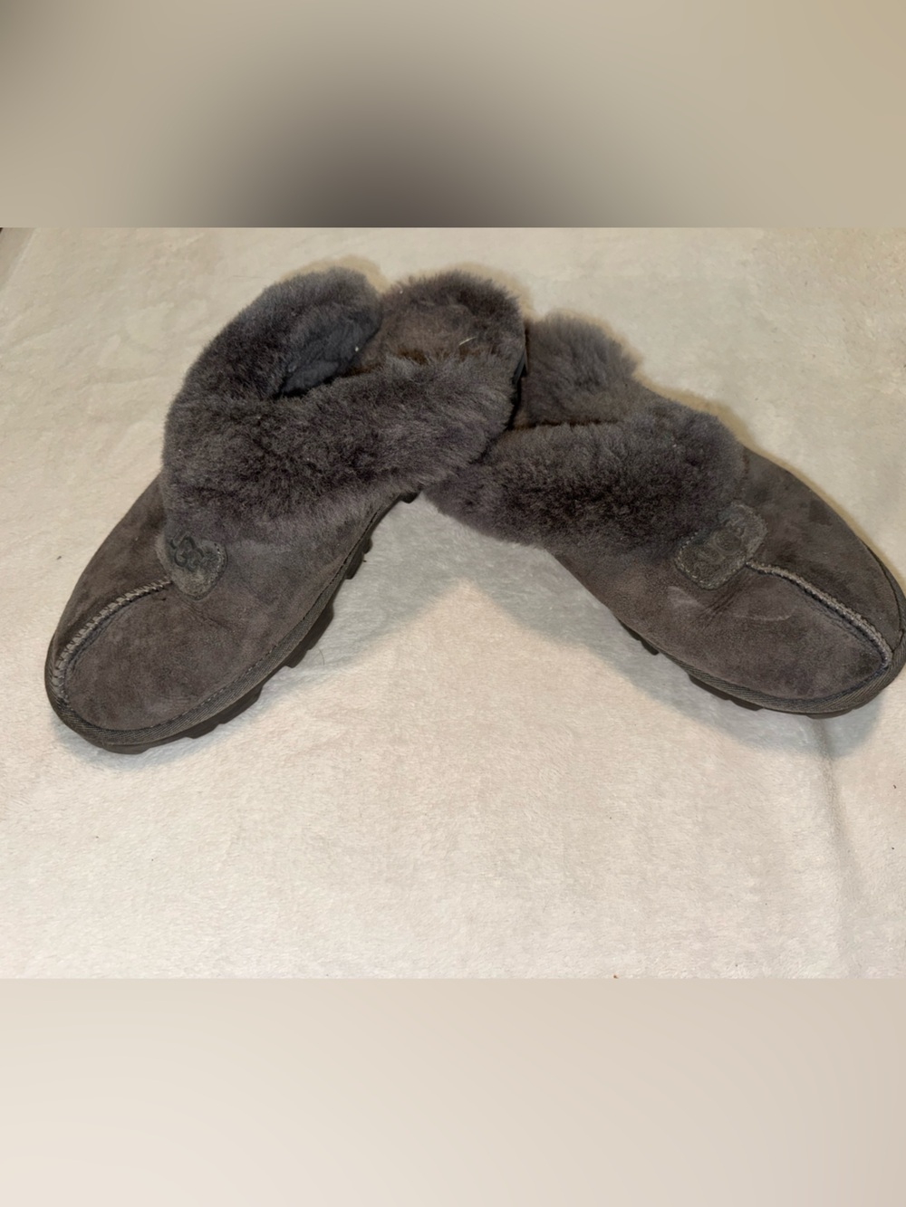 Ugh slippers- Gray-